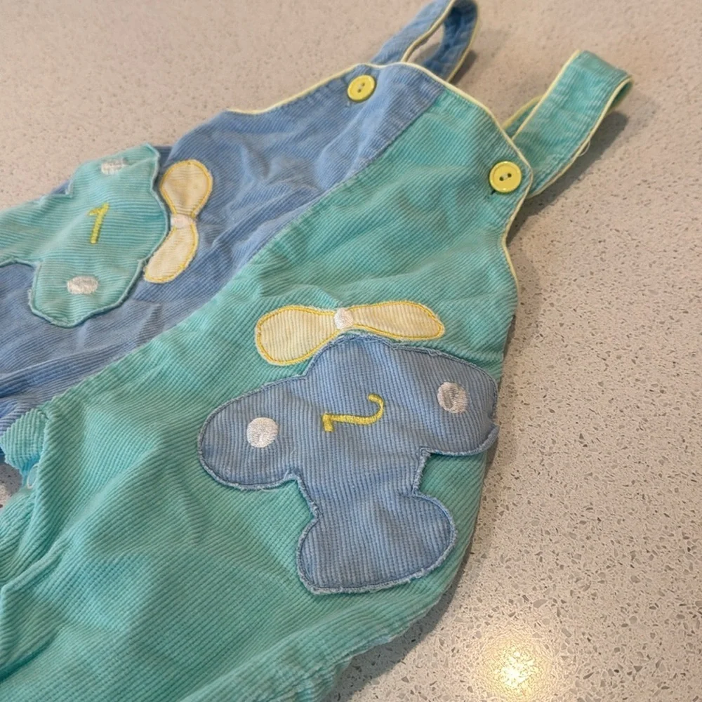 Vintage baby boys overalls plane green and blue embroidered on foot 0-6 months